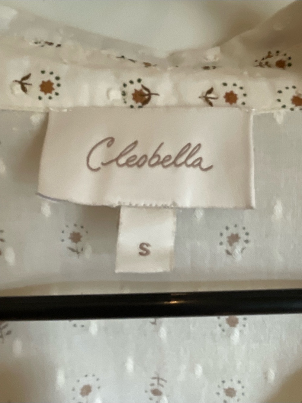 Cleobella Cream Peasant Blouse with Mauve Floral Motif - Picture 2 of 7